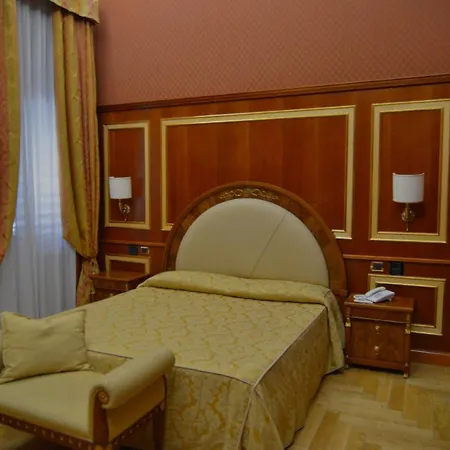 Livingston 4*