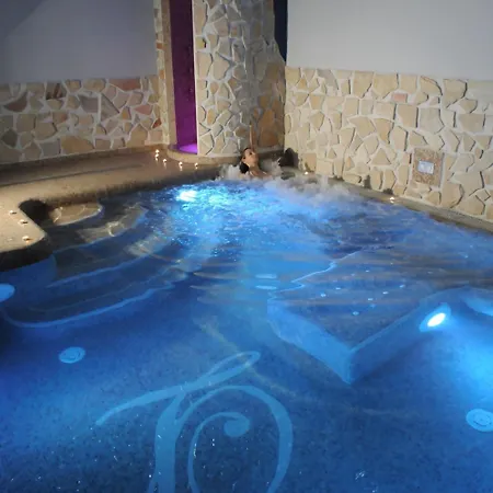 فندق Livingston 4*