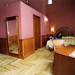 Livingston 4*