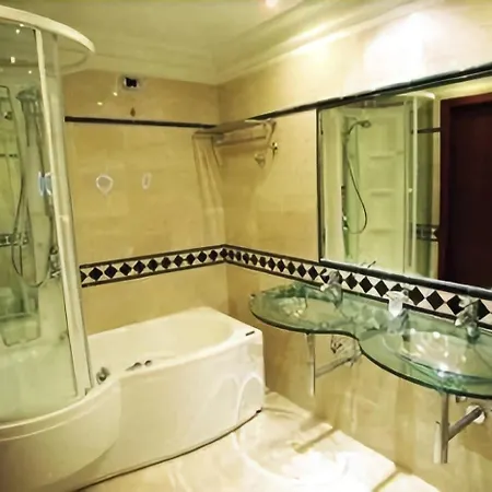 Hotel Livingston 4*
